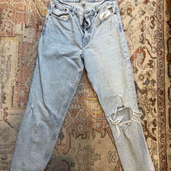 Ripped knee jeans - Picture 1 of 2